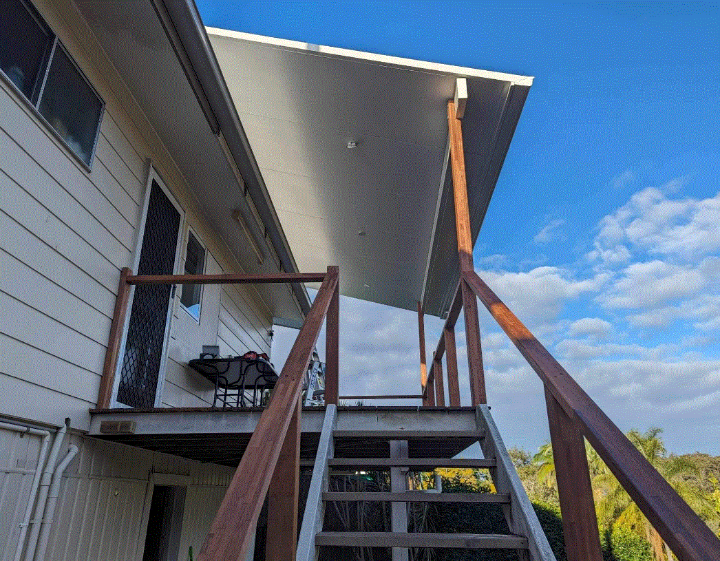 Insulated Flyover Patio Roof- 3m(L) x 3m(W)